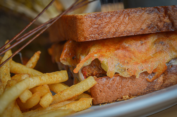 Late-Night Eats at Hash House A Go Go Orlando 3 JMH 3303