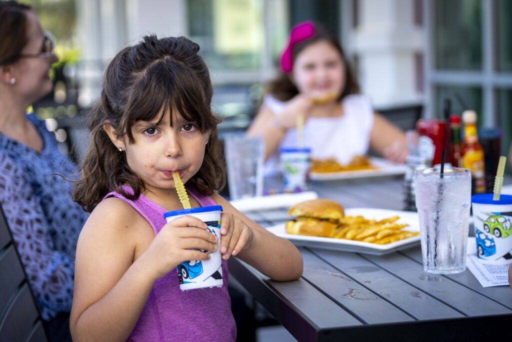 Family-Friendly Dining at Hash House A Go Go Orlando 1 Enjoy family dining in Orlando at Hash House A Go Go. From kids’ favorites to hearty adult plates, it’s the perfect place for delicious, stress-free meals together.